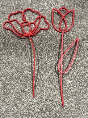 New Red Floral Wire Bookmark Set
